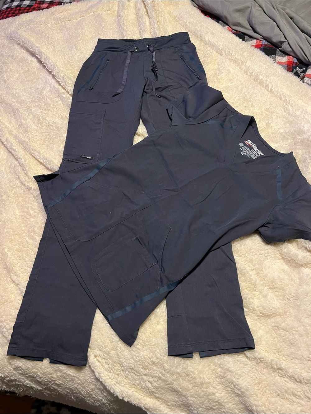 Grey's Anatomy Navy Women's Scrub Top & Joggers